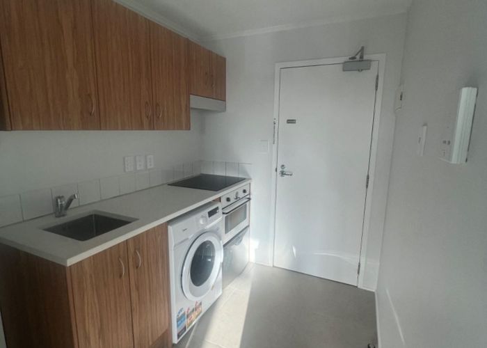 at 6E/30 Westward Ho Road, Glen Eden, Waitakere City, Auckland
