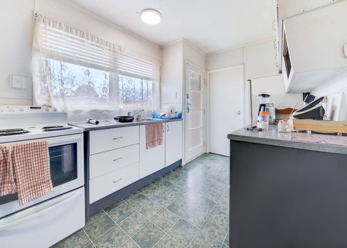  at 9A Vine Street, Mangere East, Auckland