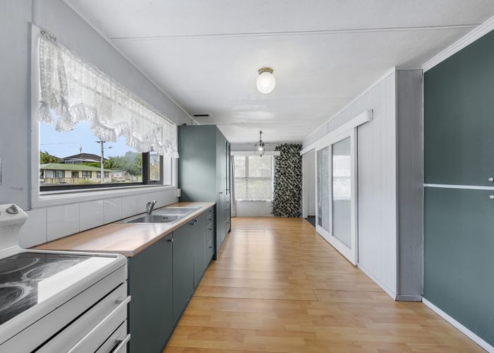  at 10 Stainton Place, Otara, Manukau City, Auckland