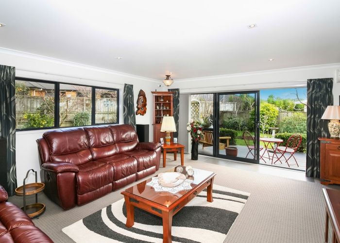  at 6 Manuka Place, Whalers Gate, New Plymouth