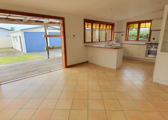  at 37 Walmer Road, Point Chevalier, Auckland City, Auckland