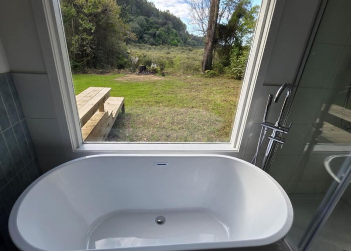  at 34 Lowtherhurst Road, Massey, Auckland