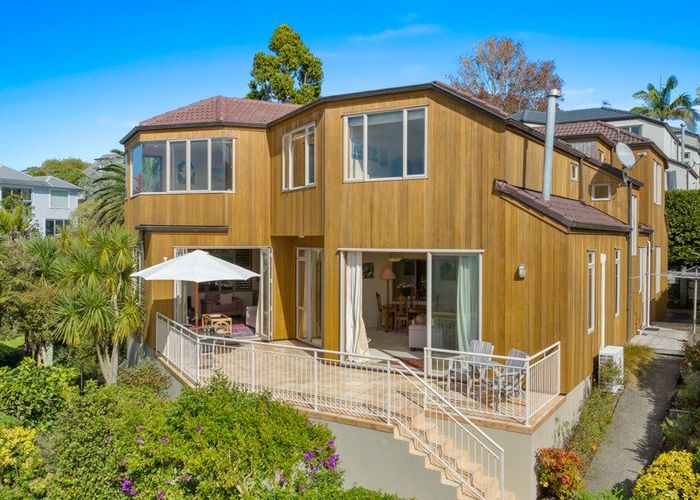  at 3/56 Castor Bay Road, Castor Bay, Auckland