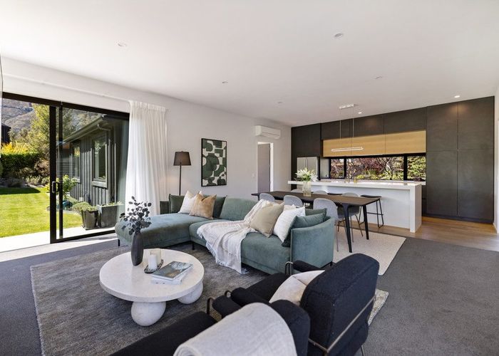  at 6 Pendeen Crescent, Jacks Point, Queenstown-Lakes, Otago
