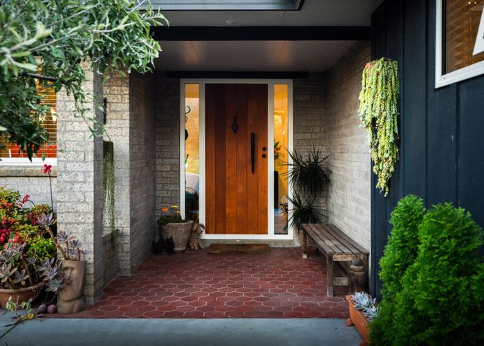  at 33 Lee Road, Burbush