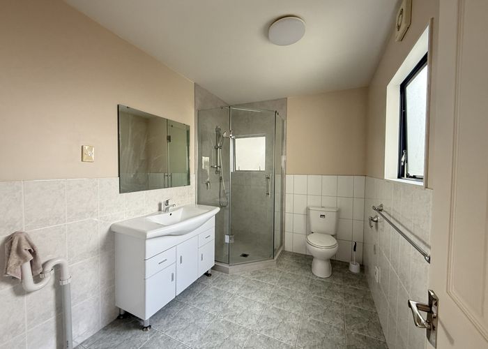  at 14a vinewood drive, Albany, North Shore City, Auckland