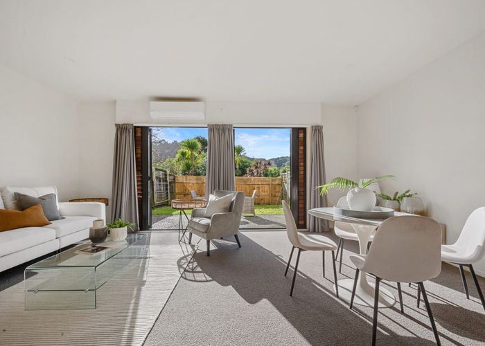  at 3/11 The Avenue, Albany, Auckland