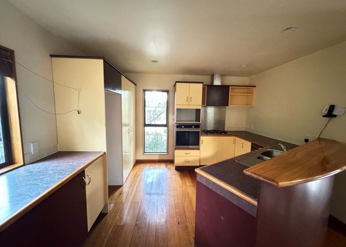  at 49B Noeleen Street, Glenfield, Auckland