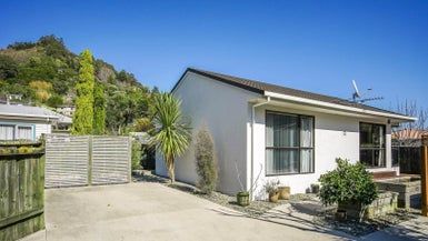  at 2/11 Mill Street, Maitai, Nelson