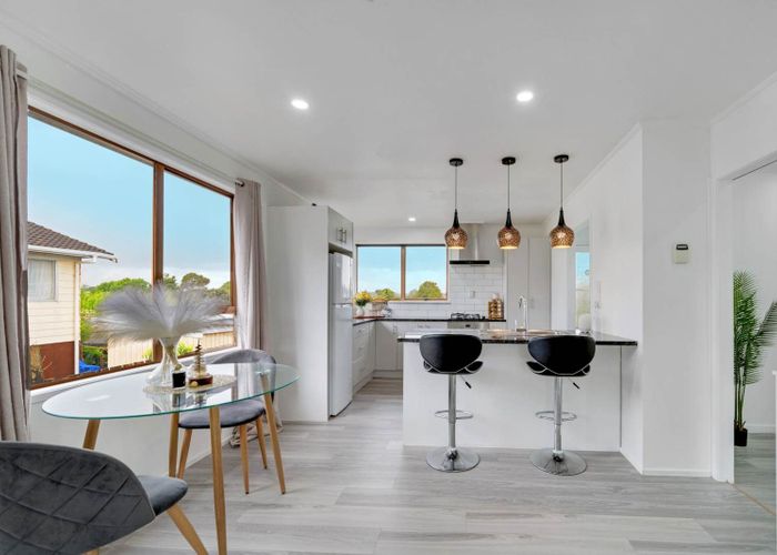  at 33 Catkin Crescent, Papatoetoe, Manukau City, Auckland