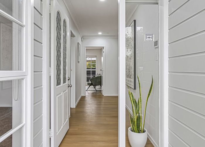  at 2 Tupaki Place, Pakuranga, Manukau City, Auckland