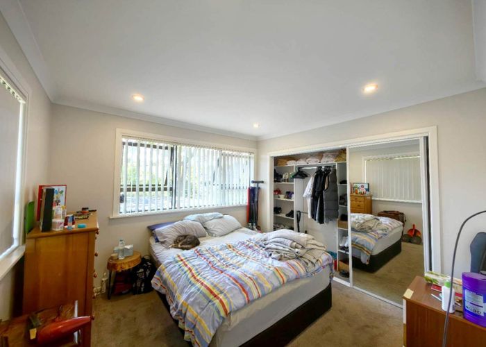  at 35 Dundale Avenue, Blockhouse Bay, Auckland