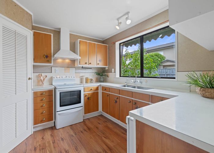  at 2/60 Vivian Wilson Drive, Eastern Beach, Auckland