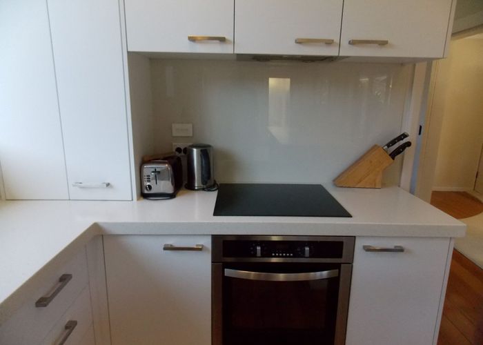  at 10 Fernlea Avenue, Karori, Wellington