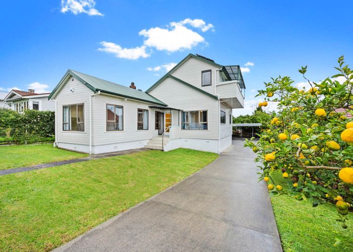  at 20 Rhodes Avenue, Mount Albert, Auckland City, Auckland