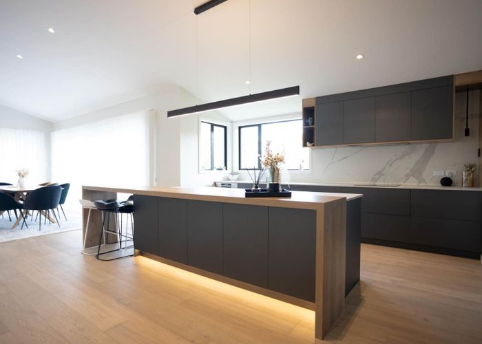  at 19 Wilding Avenue, Northcote Point, North Shore City, Auckland