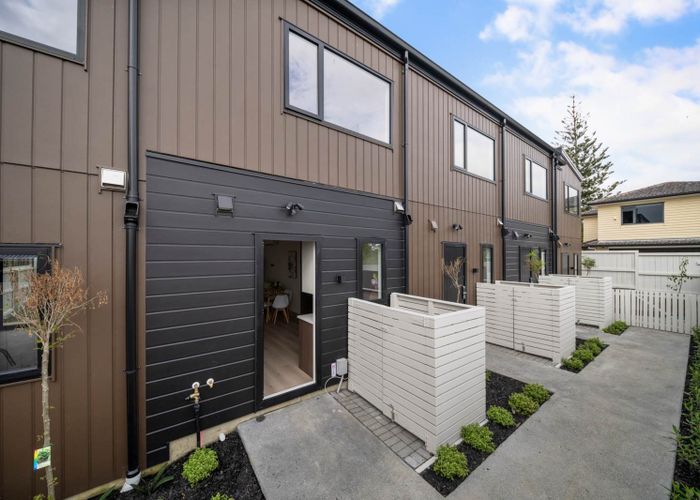  at Lot 6/302 Blockhouse Bay Road, Avondale, Auckland City, Auckland