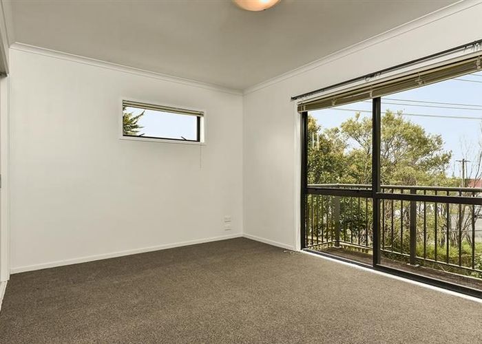  at 1/106 Glengarry Road, Glen Eden, Waitakere City, Auckland