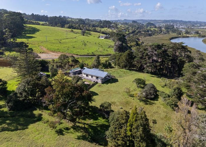  at 174 Kaipara Coast Highway, Helensville, Rodney, Auckland