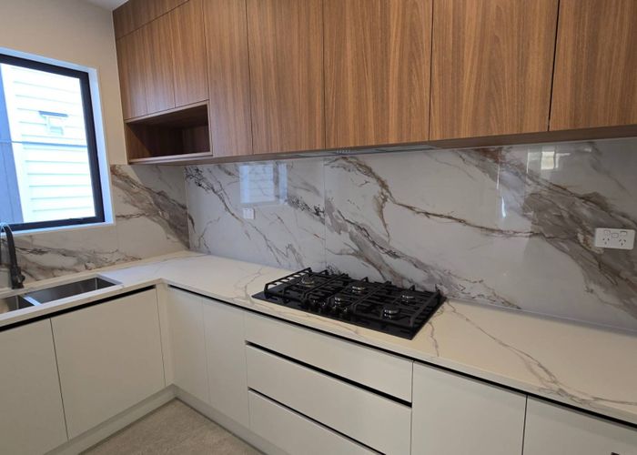  at 14 Grand Ridge Avenue, Flat Bush, Manukau City, Auckland