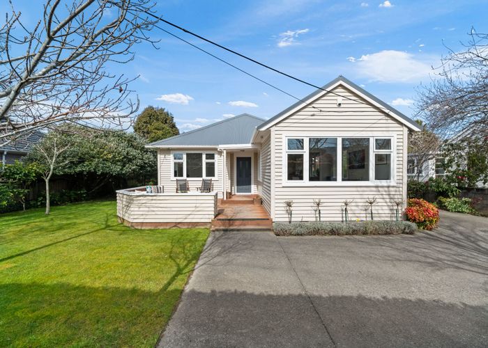  at 3 Heretaunga Square, Silverstream, Upper Hutt, Wellington