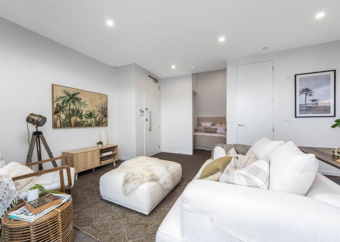  at 385 Murphys Road, Flat Bush, Manukau City, Auckland