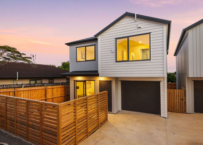  at 8 Fortunes Road, Half Moon Bay, Auckland