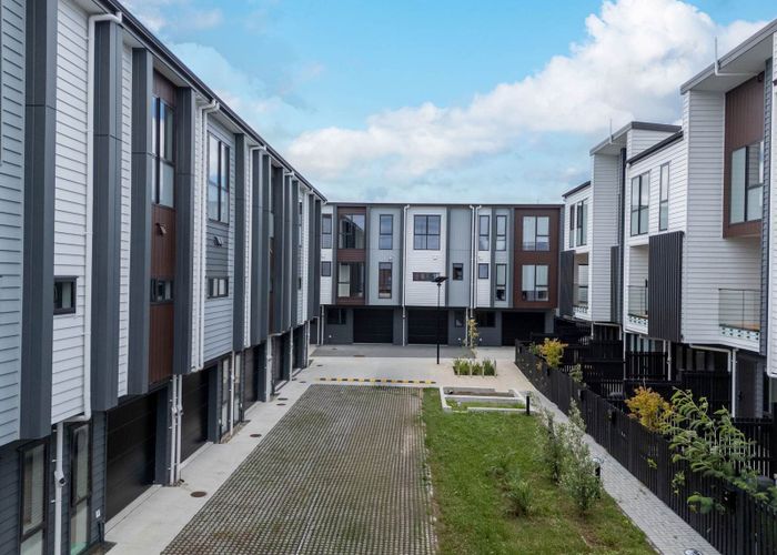  at 6 Pilot Drive, Hobsonville, Waitakere City, Auckland