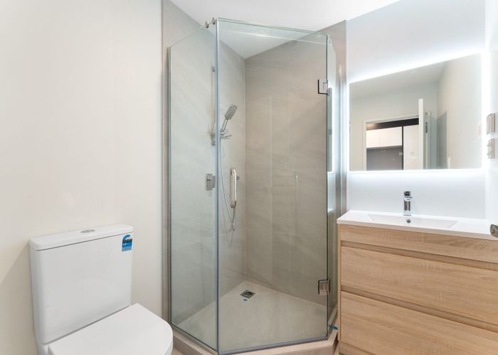  at 3/11 Seymour Road, Sunnyvale, Waitakere City, Auckland