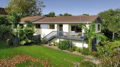  at 1 Capricorn Place, Browns Bay, Auckland