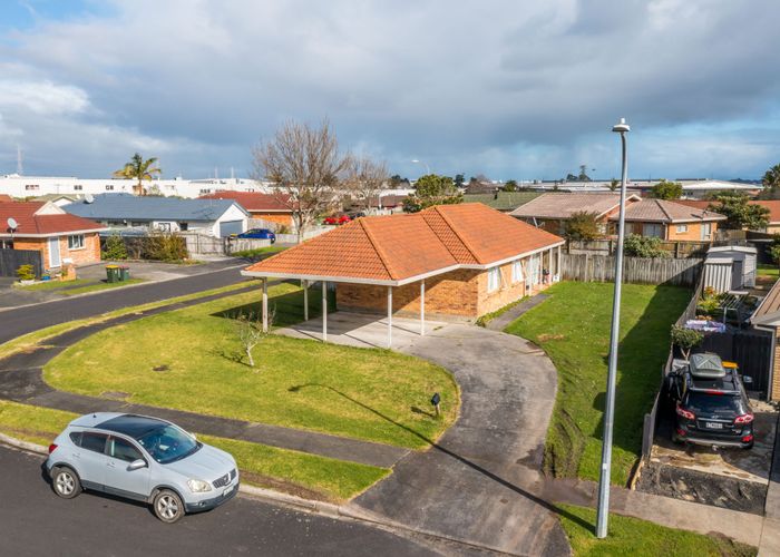  at 1 Tullis Place, Burswood, Auckland