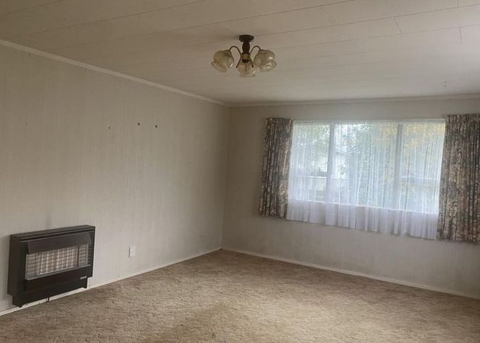  at 2 Garnet Grove, Birchville, Upper Hutt, Wellington