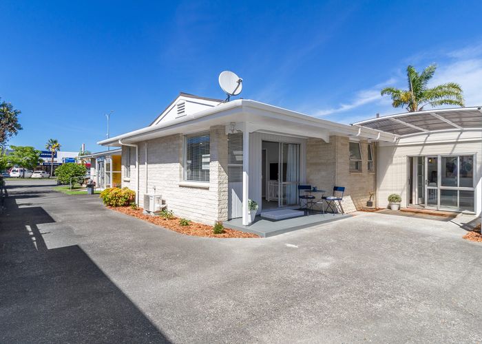  at 2/141 Kennedy Road, Napier South, Napier