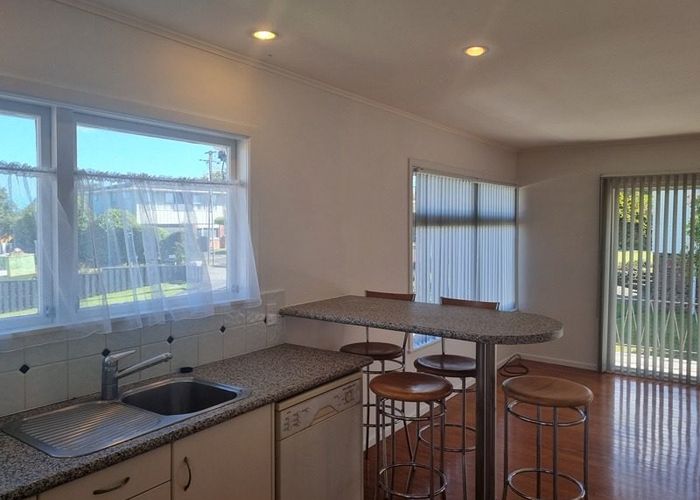  at 1/8 Lindsay Place, Hillsborough, Auckland City, Auckland