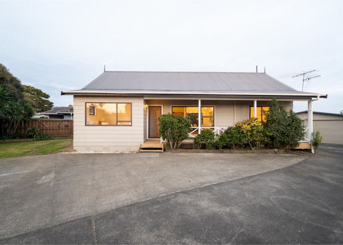  at 8 Fortunes Road, Half Moon Bay, Auckland