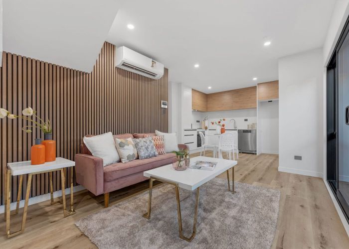  at 98A Royal Road, Massey, Waitakere City, Auckland