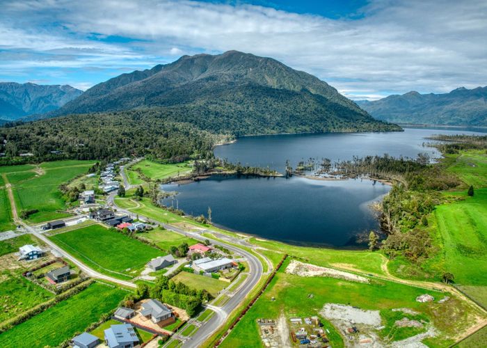  at Cashmere Bay Road - Lake Brunner, Moana, Grey, West Coast