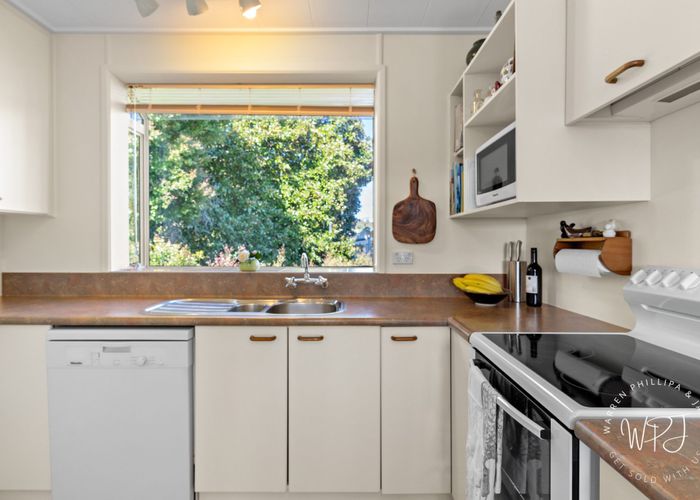  at 15 Patricia Place, Hill Park, Manukau City, Auckland