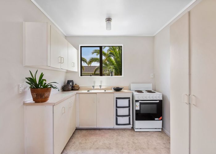  at 2/26 Karepo Crescent, Ranui, Waitakere City, Auckland
