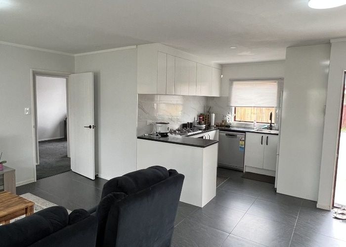  at 2/8 Taka Street, Takanini, Papakura, Auckland