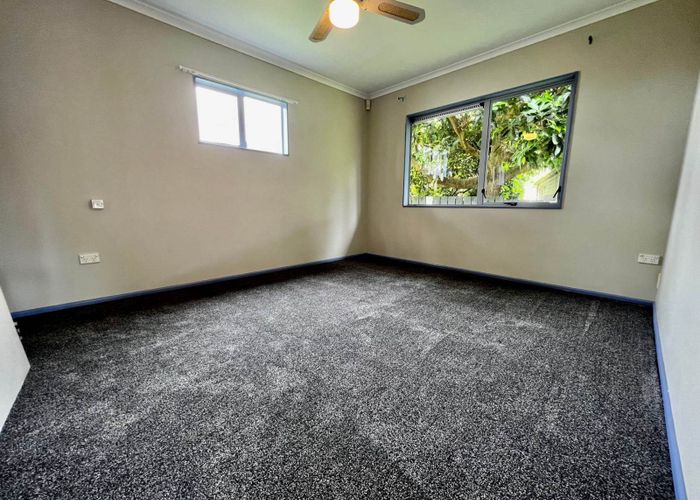  at 37a Hereford Street, Te Atatu Peninsula, Waitakere City, Auckland