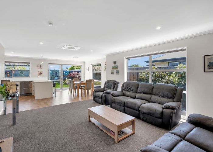  at 41 Tara Crescent, Ravenswood, Woodend