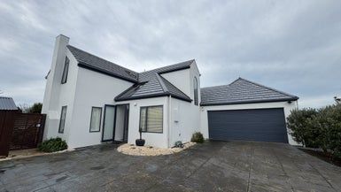  at 14 Evenwood Place, Waimairi Beach, Christchurch