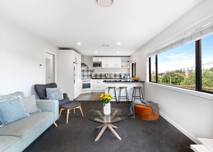  at 1/11 Huapai Street, Onehunga, Auckland