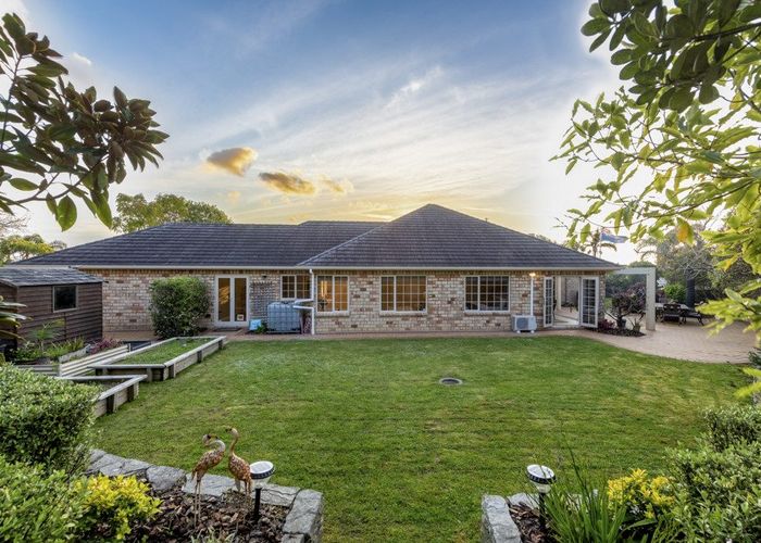  at 12 San Jose Rise, Shamrock Park, Manukau City, Auckland