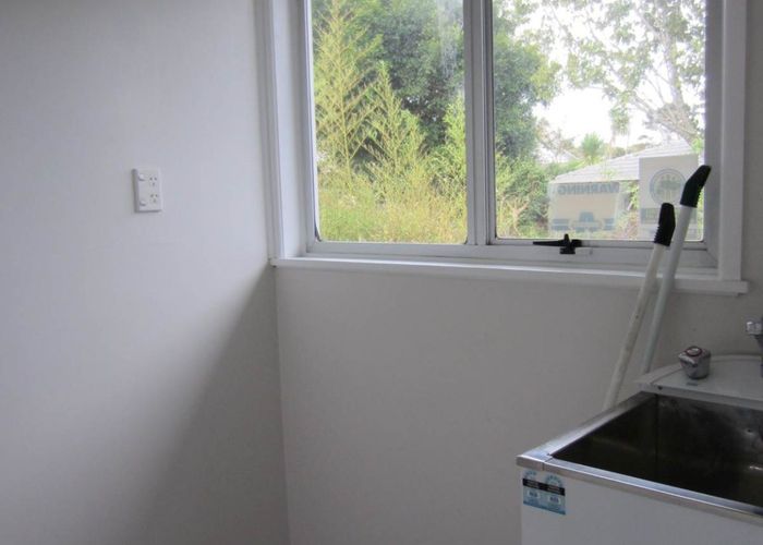  at 82 Lantana Road, Green Bay, Waitakere City, Auckland