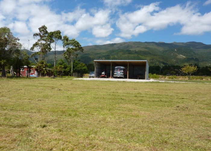  at 813 State Highway 67, Denniston, Westport