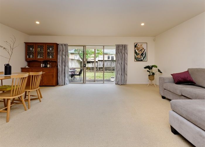  at 5/17 Charlenne Close, Ranui, Auckland