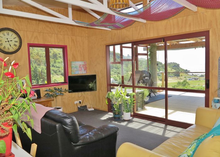  at 77 Matenga Road, Ligar Bay, Takaka