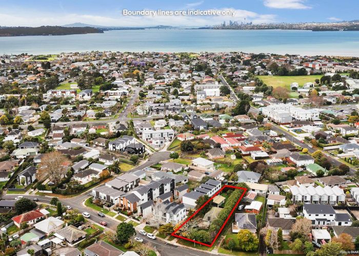  at 37 Kervil Avenue, Te Atatu Peninsula, Auckland